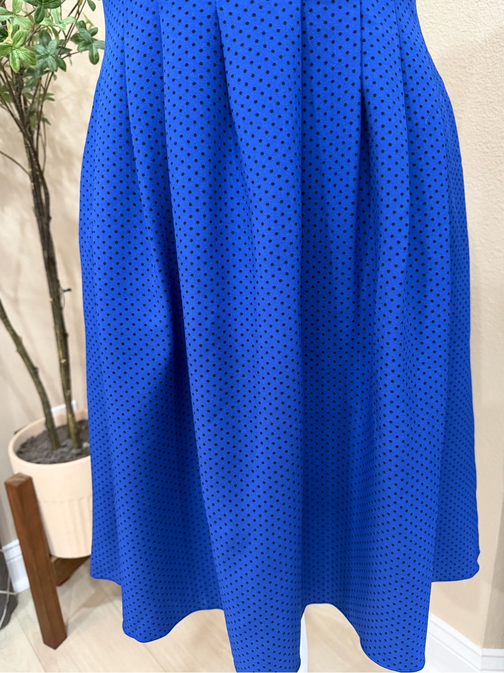 ANNE KLEIN Pin Dot Sculpted Fit & Flare Pocket Dress Size 6 - Picture 6 of 9
